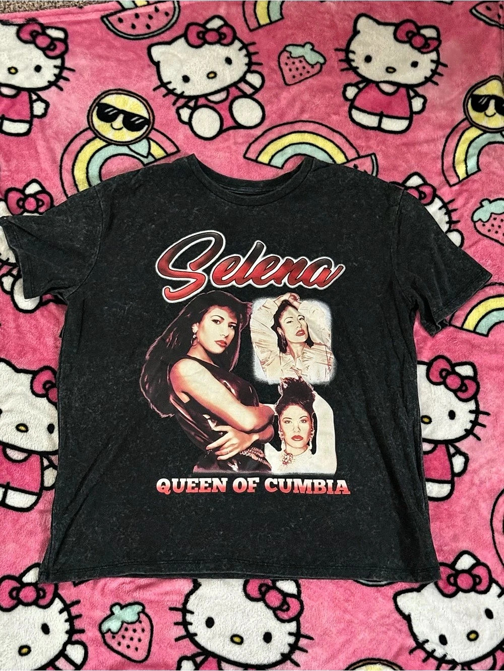 Selena Queen of Cumbia Graphic Tee in Black Size Large Like New